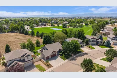 9807 Cascade Street, Firestone, CO 80504 - Photo 3