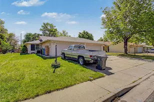 562 Jocelyn Dr, Loveland, CO 80537 - Photo 3