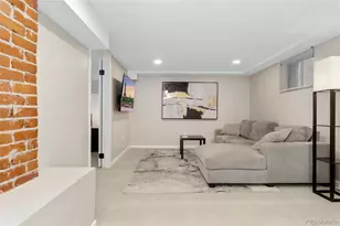 1528 Harrison St, Denver, CO 80206 - Photo 25