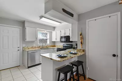 10386 W Dartmouth Avenue, Lakewood, CO 80227 - Photo 7