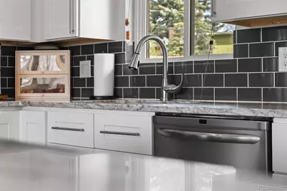 323 E Briarwood Drive, Centennial, CO 80122 - Photo 15