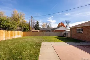 702 Scranton Ct, Aurora, CO 80011 - Photo 33