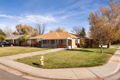 702 Scranton Court, Aurora, CO 80011 - Photo 3