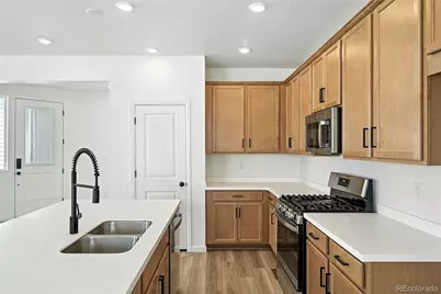 3381 N Denali Street, Aurora, CO 80019 - Photo 11