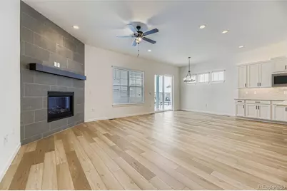 8905 S Riviera Way, Aurora, CO 80016 - Photo 5