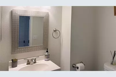 19292 E Nassau Drive, Aurora, CO 80013 - Photo 9