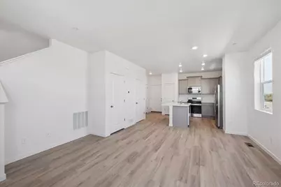 9880 Argonne Street, Commerce City, CO 80022 - Photo 7