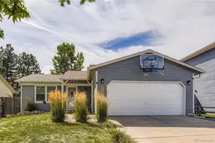 19554 E Princeton Pl, Aurora, CO 80013 - Photo 1