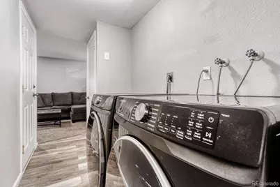 2556 S Cimarron Street, Aurora, CO 80014 - Photo 25