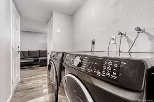 2556 S Cimarron St, Aurora, CO 80014 - Photo 25