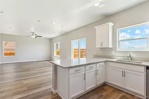 48270 Shetland Dr, Bennett, CO 80102 - Photo 5