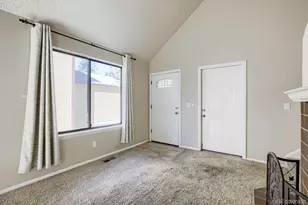 1021 Townley Cir, Longmont, CO 80501 - Photo 5