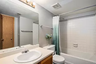 19192 E Wyoming Pl, Aurora, CO 80017 - Photo 11