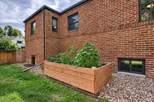 1920 Ivanhoe St, Denver, CO 80220 - Photo 35