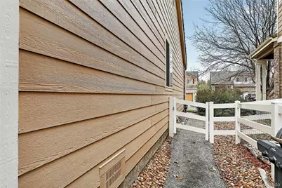 1201 S Fultondale Court, Aurora, CO 80018 - Photo 25