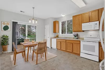 1201 S Fultondale Court, Aurora, CO 80018 - Photo 11