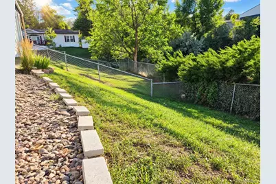1801 W 92nd Avenue, Federal Heights, CO 80260 - Photo 15