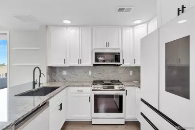 9811 E 56th Place, Denver, CO 80238 - Photo 29