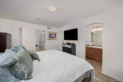 5541 Killarney Court, Denver, CO 80249 - Photo 19