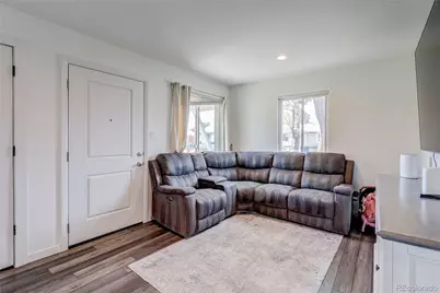 705 Newark Street, Aurora, CO 80010 - Photo 5
