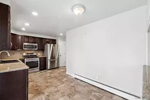 3851 S Hillcrest Dr, Denver, CO 80237 - Photo 9