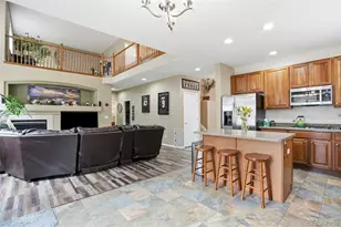 8404 Snaffle Bit Ct, Littleton, CO 80125 - Photo 7