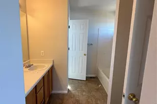 4693 Durham Ct, Denver, CO 80239 - Photo 7