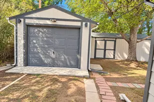 4055 S Hazel Ct, Englewood, CO 80110 - Photo 15
