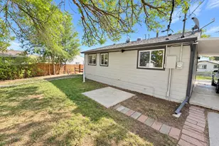 4055 S Hazel Ct, Englewood, CO 80110 - Photo 19