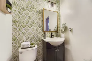 4852 S Fultondale Way, Aurora, CO 80016 - Photo 13