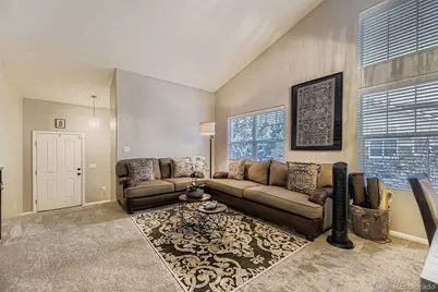 4852 S Fultondale Way, Aurora, CO 80016 - Photo 5