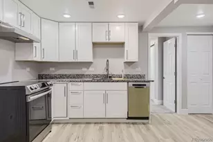 3227 N Steele St, Denver, CO 80205 - Photo 21