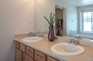 24643 E Whitaker Dr, Aurora, CO 80016 - Photo 23