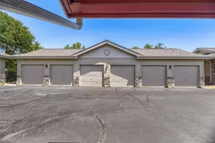 10341 W Girton Dr, Denver, CO 80227 - Photo 19