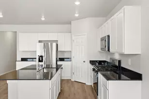 1242 Spg Crk Dr, Windsor, CO 80550 - Photo 13