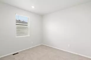 1242 Spg Crk Dr, Windsor, CO 80550 - Photo 5