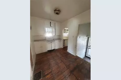 162 Hazel Court, Denver, CO 80219 - Photo 9