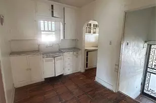 162 Hazel Ct, Denver, CO 80219 - Photo 9