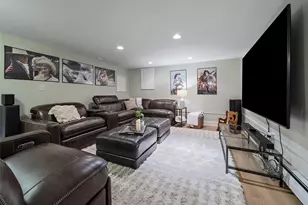 2490 S Holly Pl, Denver, CO 80222 - Photo 43