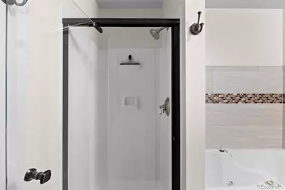 3704 S Mission Parkway, Aurora, CO 80013 - Photo 11