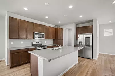 17227 Parkside Drive, Commerce City, CO 80022 - Photo 9