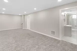 3919 Tennyson Ave, Colorado Springs, CO 80910 - Photo 27