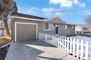 3919 Tennyson Ave, Colorado Springs, CO 80910 - Photo 3