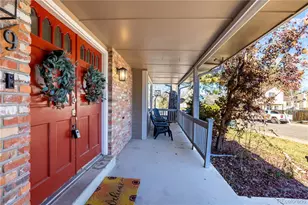 5199 S Yampa Cir, Centennial, CO 80015 - Photo 5