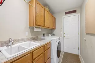 3308 Oak Leaf Pl, Highlands Ranch, CO 80129 - Photo 23