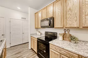 18004 E 103rd Ave, Commerce City, CO 80022 - Photo 5