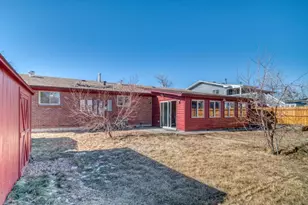 4994 Scranton Ct, Denver, CO 80239 - Photo 11