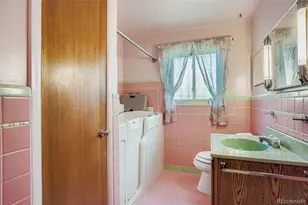 3045 N Monaco Pkwy, Denver, CO 80207 - Photo 13