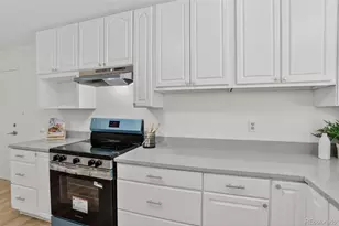 1820 Meadow Ln, Longmont, CO 80501 - Photo 9