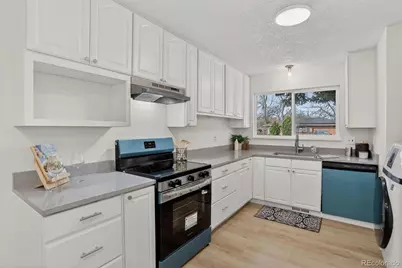 1820 Meadow Lane, Longmont, CO 80501 - Photo 7